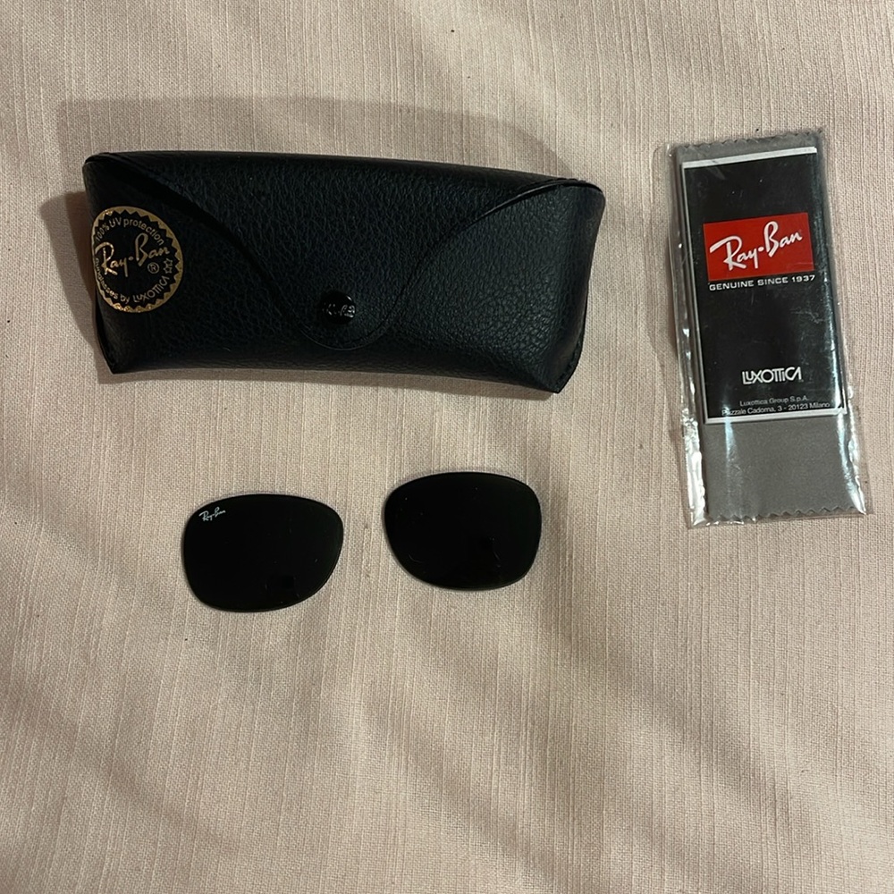 New Ray-Ban RB2132 Replacement lenses 100% Authentic 52mm with case and cloth